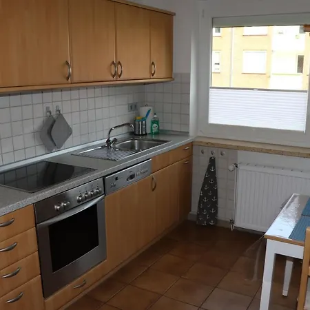 Ferienwohnung Wippsteert - 5 Sterne - Mit Balkon Und Pkw Stellplatz Emden Exterior photo